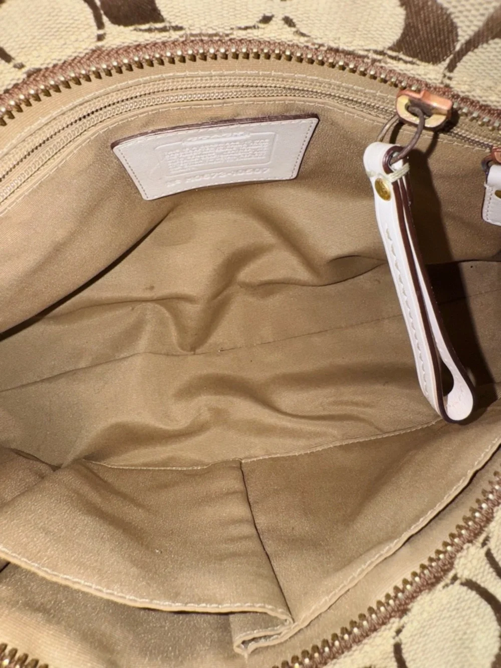 Vintage Coach Signature Canvas Satchel in Khaki and White Trim - Picture 12 of 16